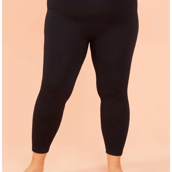 ✨ NWT ✨Arula Ribbed High Waisted Leggings Size A / 1X - Picture 3 of 8